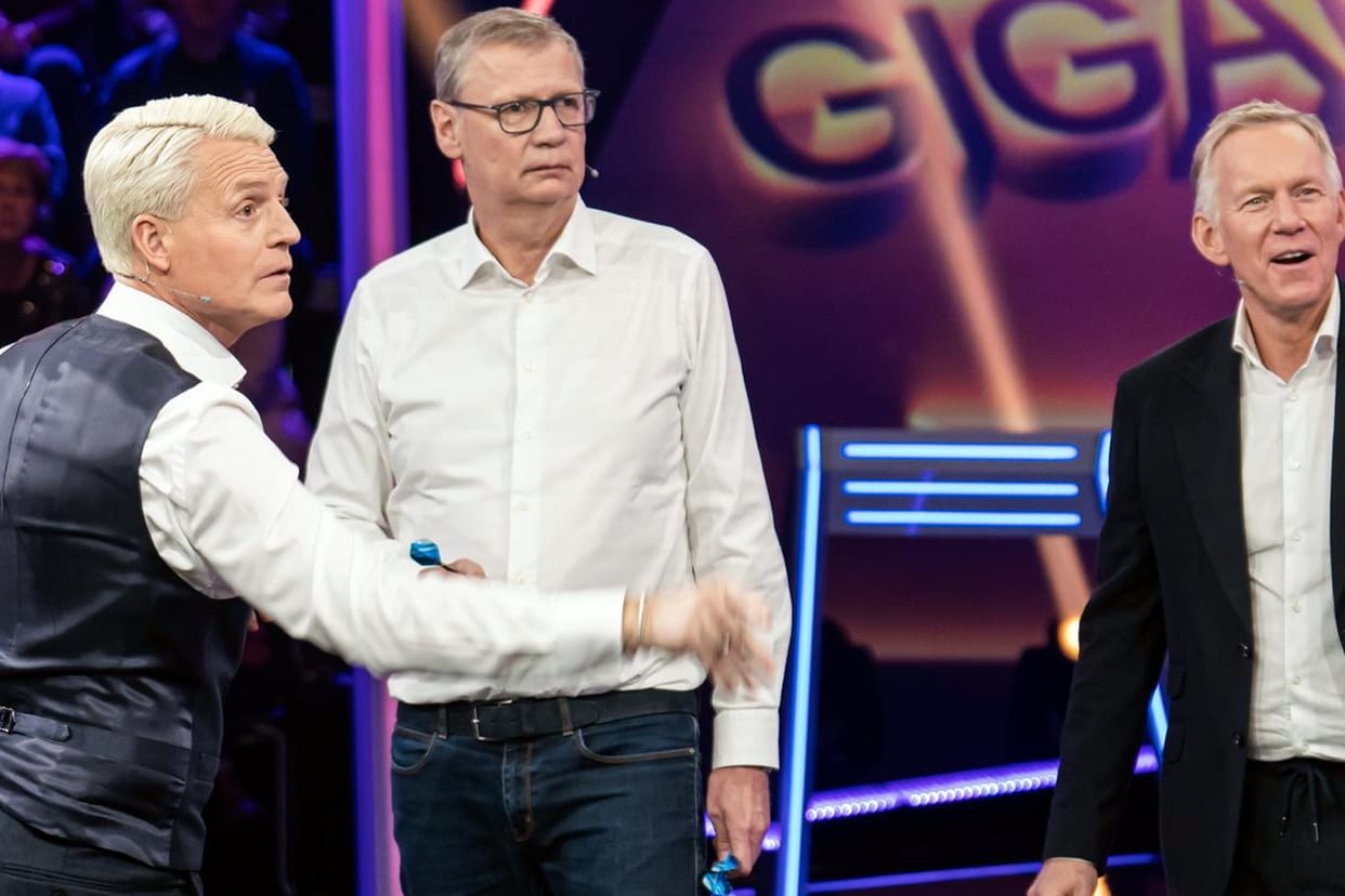 "Gipfel der Quizgiganten": Guido Cantz, Günther Jauch und Johannes B. Kerner spielen gegen wechselnde Kandidaten.