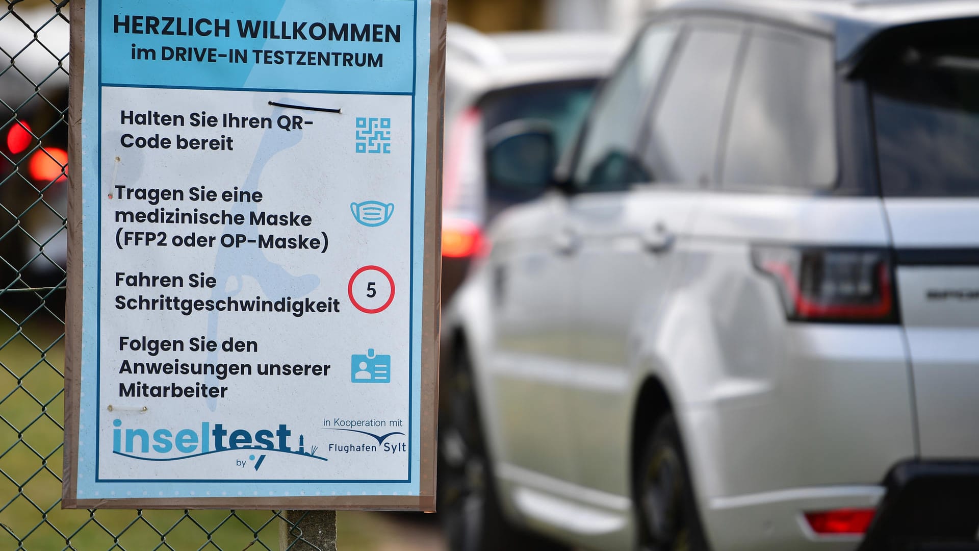 Drive-in-Testzentrum auf Sylt: Auf der beliebten urlaubsinsel soll es über die Weihnachtsfeiertage zu einem Superspreader-Event gekommen sein.