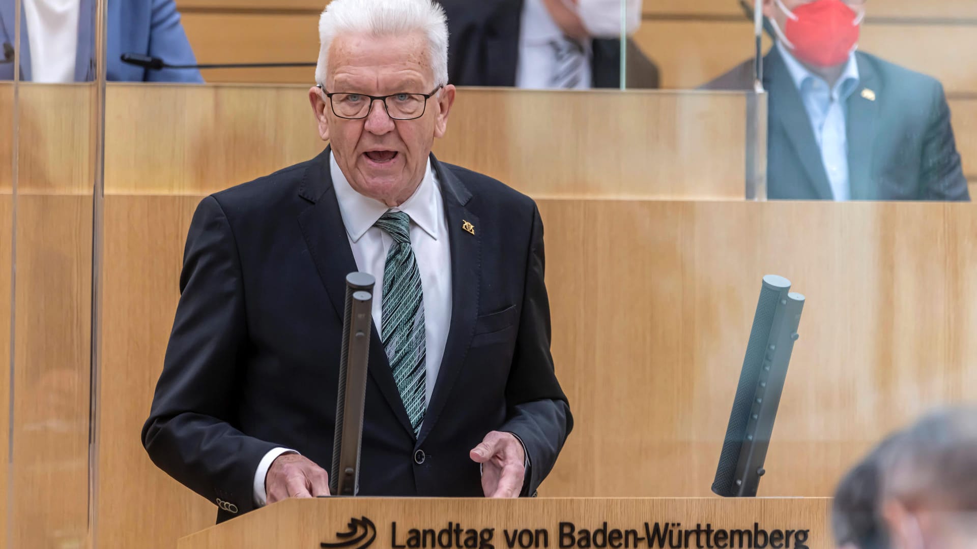 Winfried Kretschmann, Ministerpräsident von Baden-Württemberg (Archivbild): Ausnahmen sollen für ungeimpfte Schüler und Schülerinnen von 12 bis 17 Jahren gelten. Winfried Kretschmann, Ministerpräsident von Baden-Württemberg (Archivbild): Ausnahmen sollen für ungeimpfte Schüler und Schülerinnen von 12 bis 17 Jahren gelten.