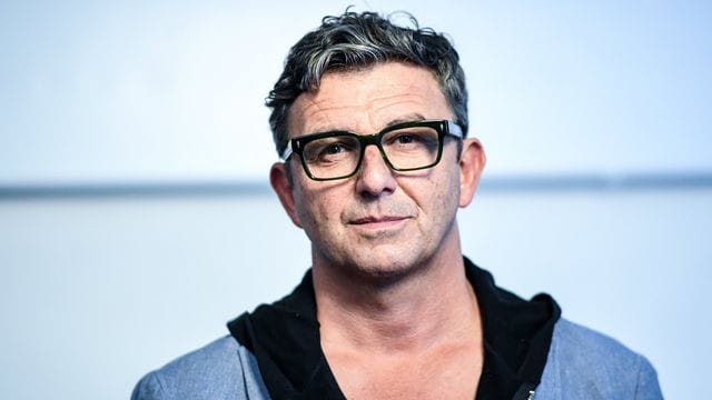 Schauspieler Hans Sigl will sich nicht auf den "Bergdoktor" festlegen lassen.