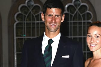 Novak Djokovic und Jelena Djokovic: Das Paar scheint an krude Verschwörungsideen zu glauben?