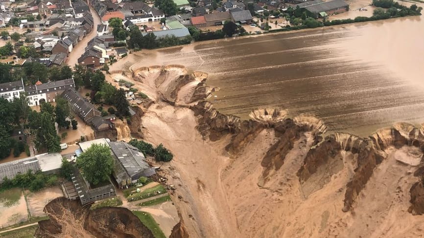 Überschwemmungen in Erftstadt-Blessem im Juli 2021.