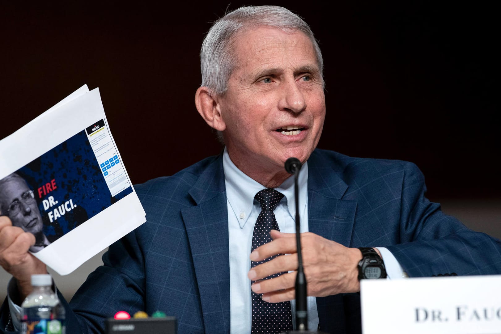 Anthony Fauci teilt gegen die Republikaner aus.