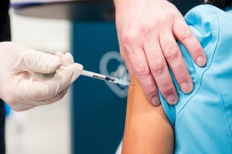 Impfen in Deutschland: Der bundesweite Inzidenzwert ist gestiegen.