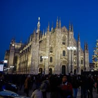 Blick auf den Domplatz im norditalienischen Mailand: Neun Frauen sind hier in der Nacht zum 1. Januar sexuell belästigt und genötigt worden.