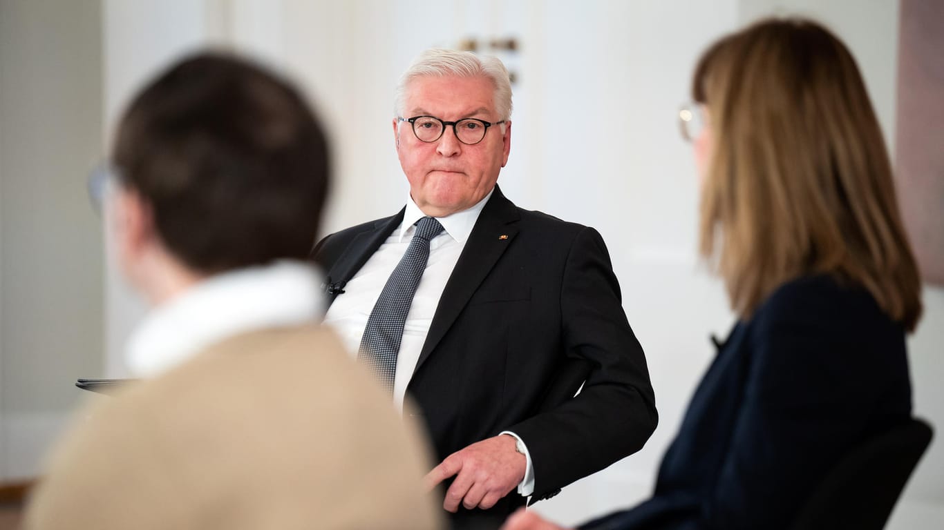 Bundespräsident Frank-Walter Steinmeier: Er sprach mit Menschen über die Impfungen in Deutschland.