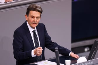 Rolf Mützenich: "Gedanklich kann ich die russische Bedrohungsanalyse nachvollziehen, auch wenn ich sie nicht teile."