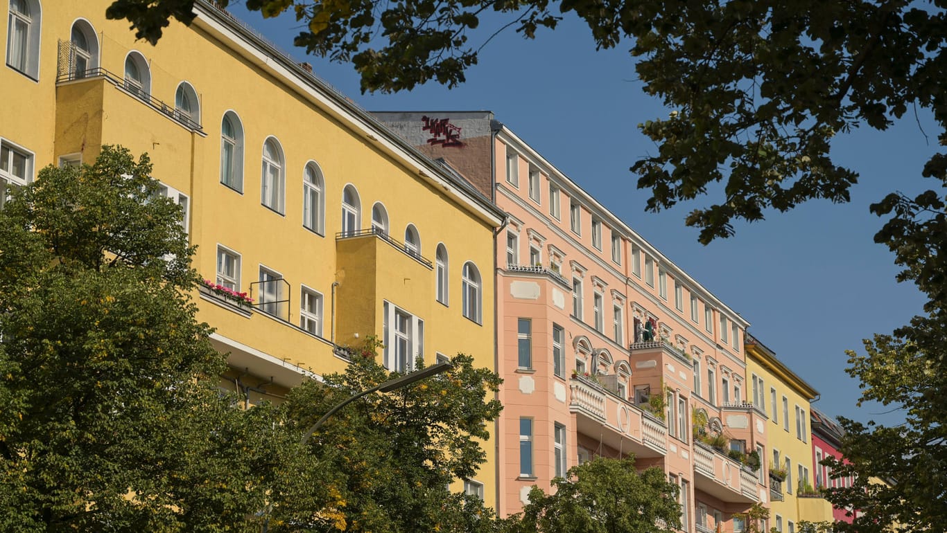 Wohnungen in Berlin (Symbolbild): Der Verkauf von fast 15.000 Wohnungen der Adler Group stimmt Anleger optimistisch.