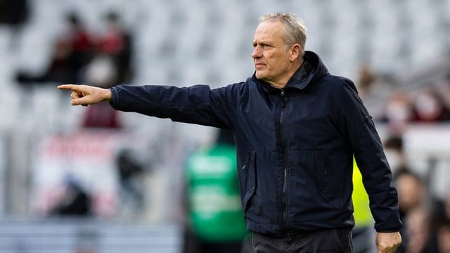 Findet Geisterspiele deprimierend: Freiburg-Coach Christian Streich.