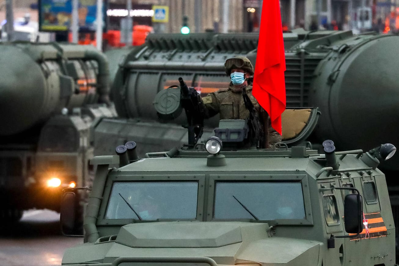 Mobile Abschussrampen für Interkontinentalraketen bei einer Militärparade in Moskau: "Es hängt jetzt alles am weiteren Vorgehen unserer US-Partner."