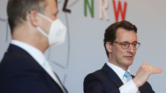 Pressekonferenz mit Nordrhein-Westfalens Ministerpräsident