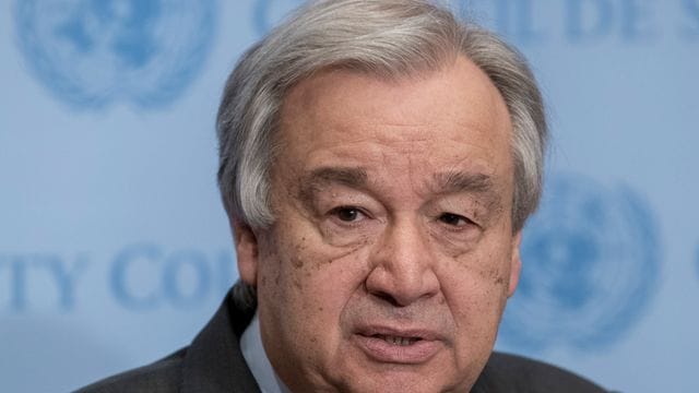 UN-Generalsekretär António Guterres beabsichtigt "ohne politische Dimension" bei der Eröffnungsfeier anwesend zu sein. UN-Generalsekretär António Guterres beabsichtigt "ohne politische Dimension" bei der Eröffnungsfeier anwesend zu sein.