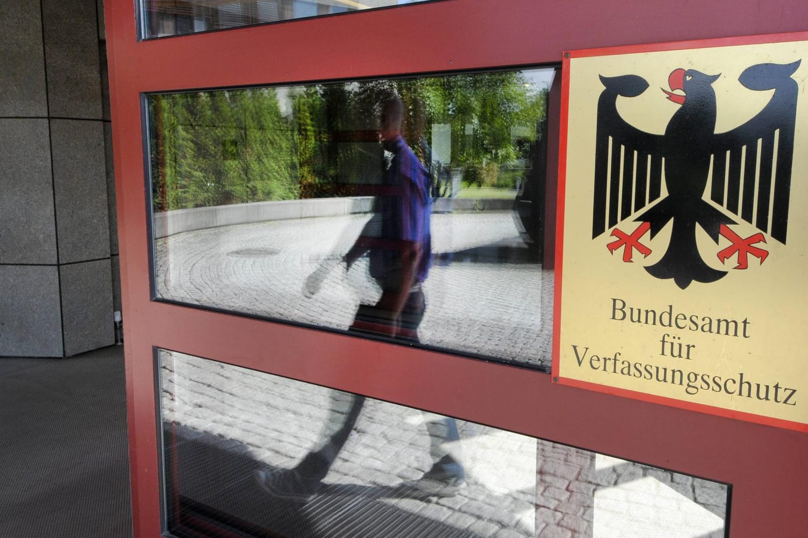 Das Bundesamt für Verfassungsschutz: Unterhält der Nachrichtendienst eine getarnte Dienststelle?