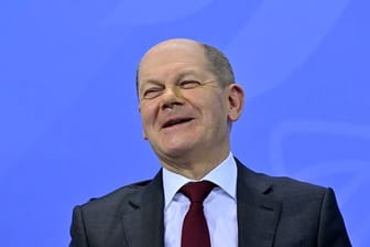 Bundeskanzler Olaf Scholz auf einer Pressekonferenz.