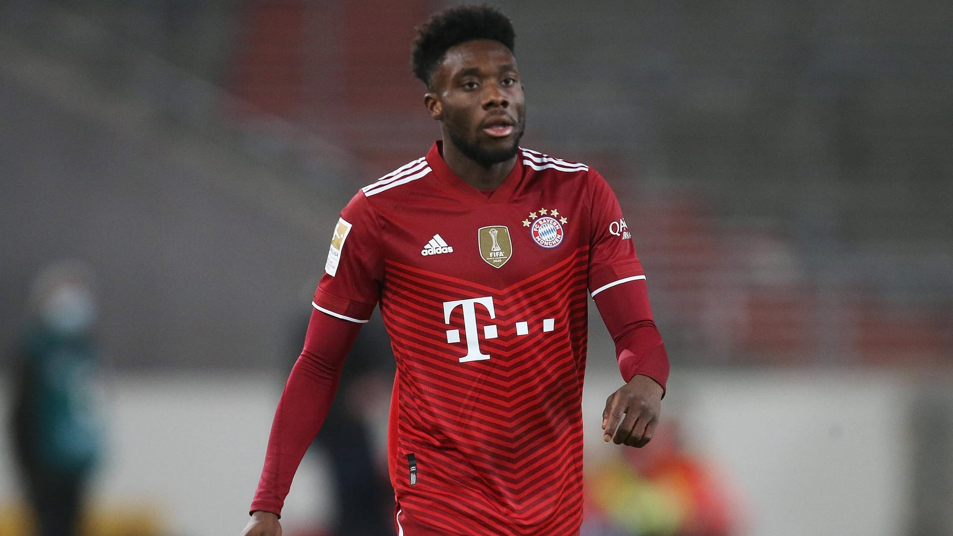 Alphonso Davies: Der Bayern-Star wird einige Wochen ausfallen.