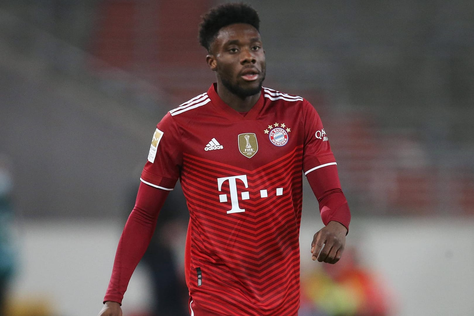 Alphonso Davies: Der Bayern-Star wird einige Wochen ausfallen.