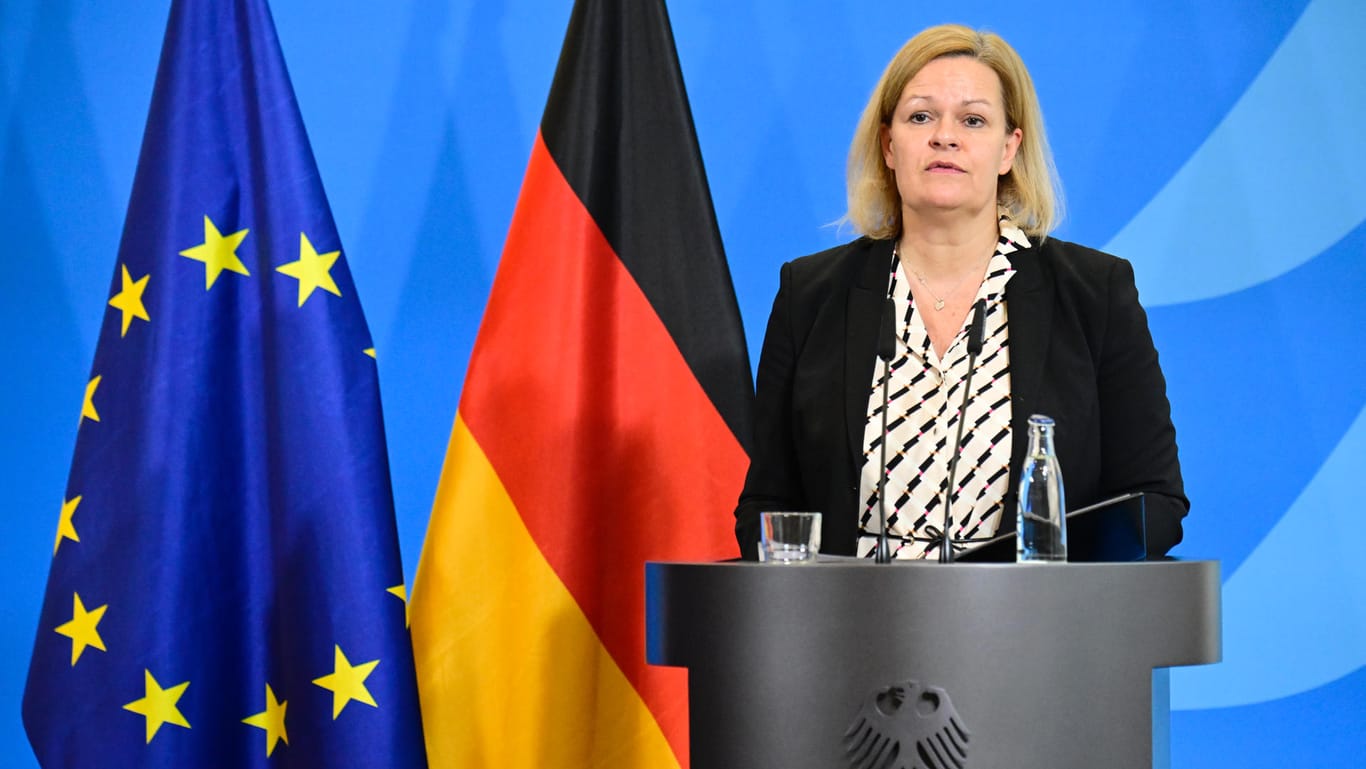 Nancy Faeser (SPD): Die Bundesinnenministerin will sich mit weiteren EU-Staaten für eine neue Asylpolitik einsetzen.