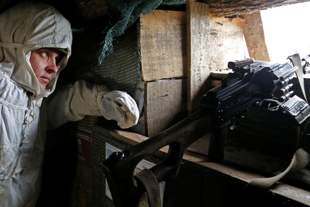 Kämpfer einer prorussischen Miliz in Donezk: Arbeitet Russland an einem Vorwand für einen Einmarsch im Osten der Ukraine?