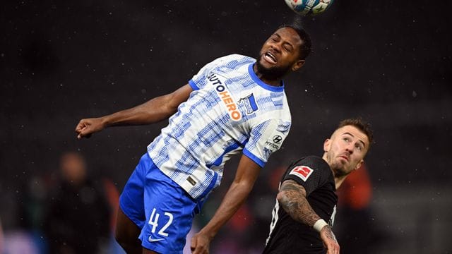 Hertha BSC Deyovaisio Zeefuik Hertha BSC Deyovaisio Zeefuik