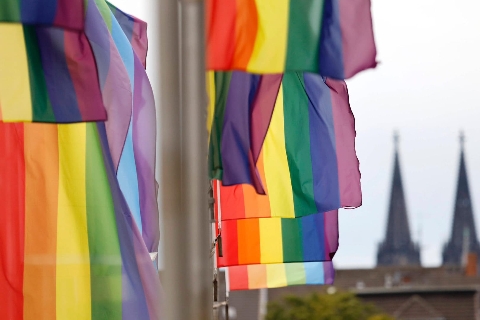 Der Queer-Beauftragte der Bundesregierung setzt sich für Reformen im Familienrecht ein. (Symbolbild)