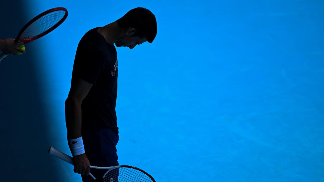 Tennisspieler Novak Djokovic beim Training in Melbourne: Für ihn setzt sich der serbische Präsident ein.