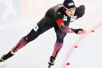 Die geballte Faust, der Ehrgeiz ungebrochen: Claudia Pechstein wird auch an Olympischen Spielen 2022 in Peking teilnehmen - bei Ihren dann achten Spielen.