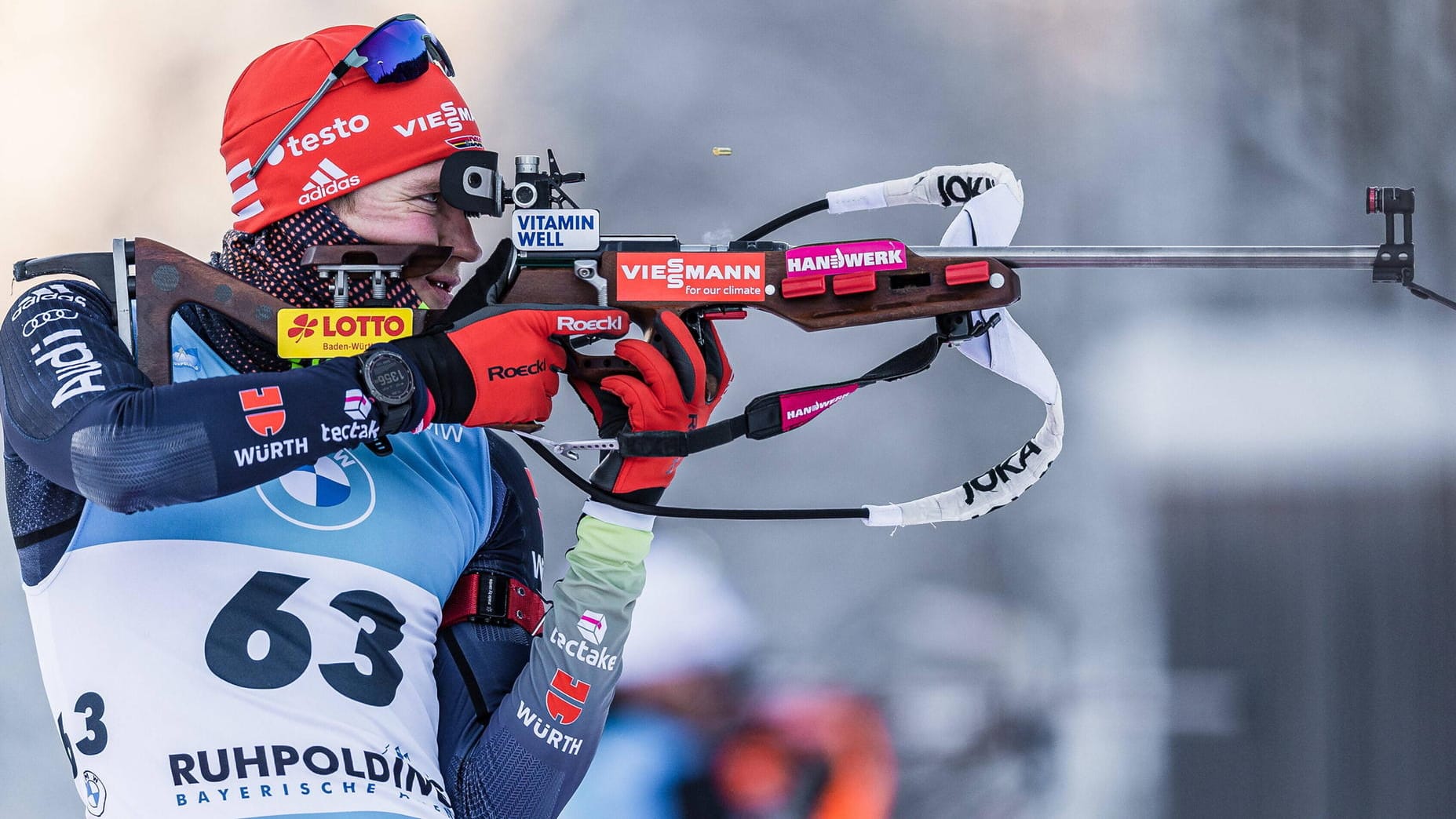 Benedikt Doll: Der deutsche Vorzeigebiathlet ging als dritter DSV-Starter auf Rang sechs in die Loipe und übergab als Dritter an Schlussläufer Philipp Nawrath.