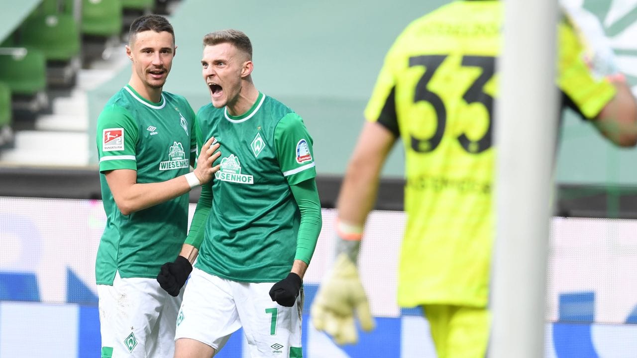 Werder Bremen startete mit einem souveränen Heimsieg gegen Düsseldorf ins neue Jahr.