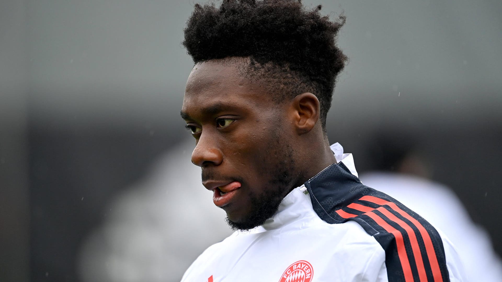 Alphonso Davies hat eine Herzmuskelentzündung erlitten.