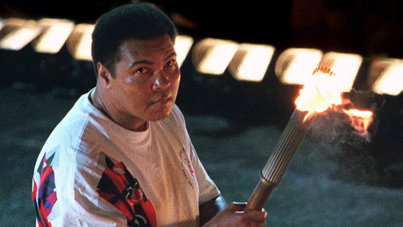 19. Juli 1996: Muhammad Ali beim Entzünden der Olympischen Flamme in Atlanta.