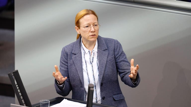 Dagmar Schmidt: Die SPD kann sich eine zeitlich begrenzte Impfpflicht vorstellen.