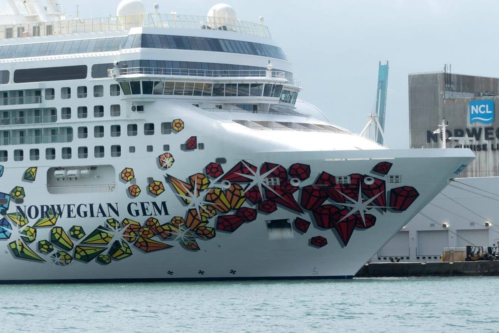 Die "Norwegian Gem" im Hafen von Miami: "Die Reise entwickelt sich zum Albtraum". (Archivfoto)