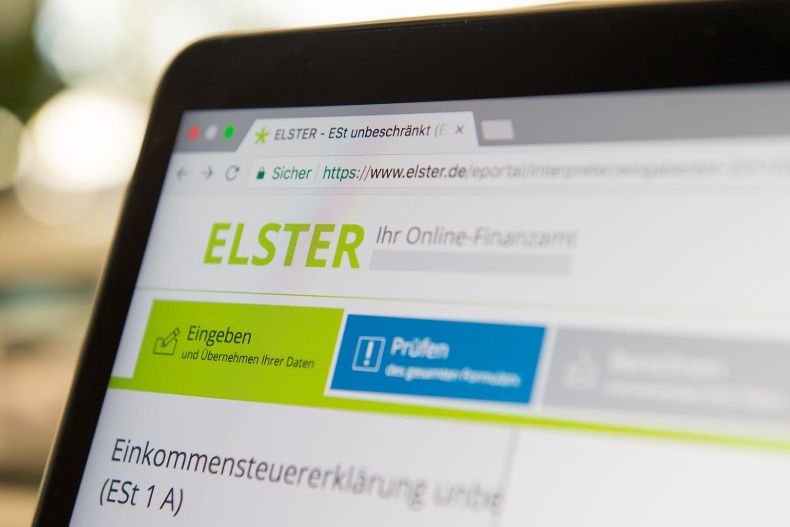 Elster-Programm (Symbolbild): Neben dem kostenlosen Online-Finanzamt gibt es weitere Programme, die Steuerpflichtige besser bei der Eingabe unterstützen.