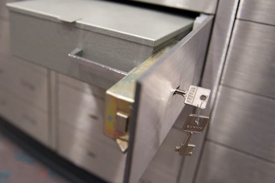 Die Konditionen von Schließfächern können sich deutlich unterscheiden. Die Konditionen von Schließfächern können sich deutlich unterscheiden.