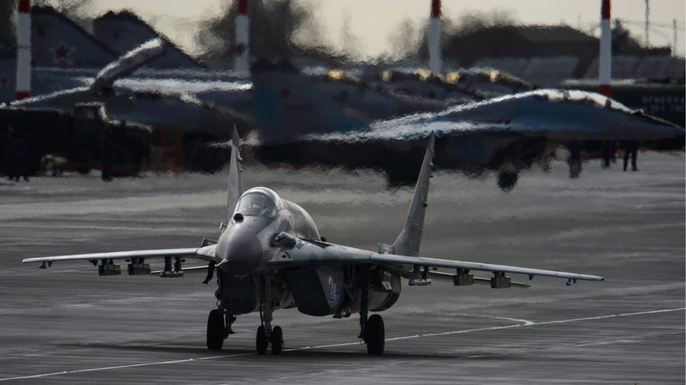 Russische Kampfflugzeuge: Im Vergleich mit der Ukraine hat Russland eine deutlich stärkere Luftwaffe.