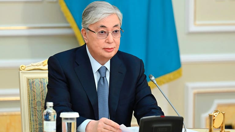 Kassym-Schomart Tokajew: Der Präsident von Kasachstan geht weiter gegen die Machtstrukturen seines Vorgängers Nursultan Nasarbajew vor
