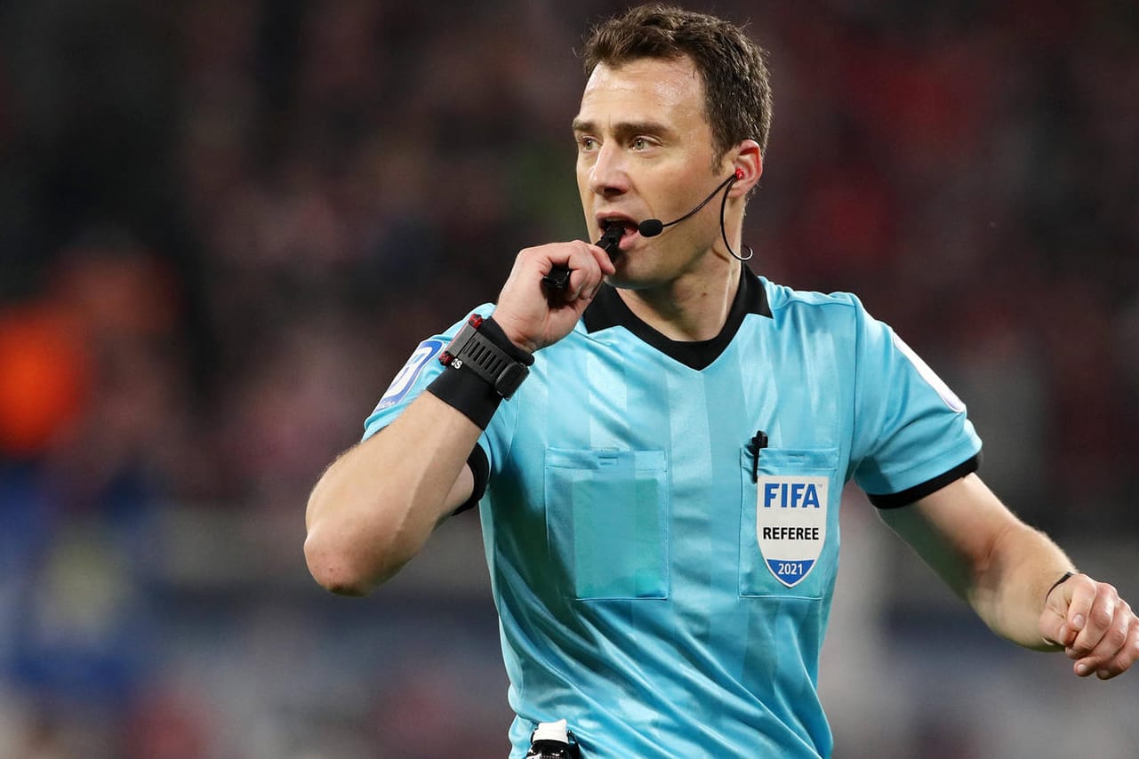 Felix Zwayer: Der Bundesliga-Schiedsrichter pausiert aktuell.
