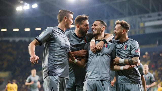 Borussia Dortmunds Gegner FC St. Borussia Dortmunds Gegner FC St.