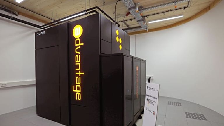 Am Forschungszentrum Jülich geht ein neues Quantencomputer-System für die Forschung an den Start.