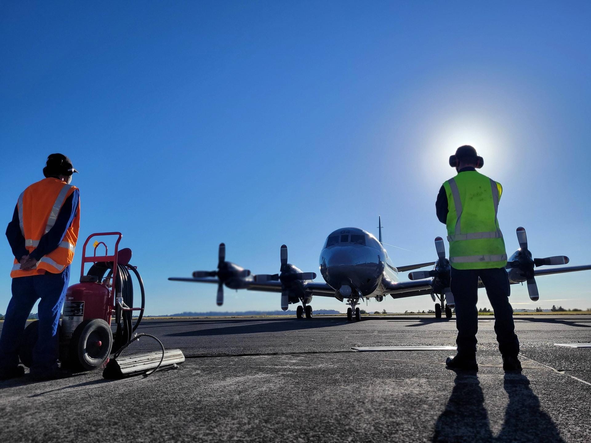Flugzeug der Air Force Orion in Neuseeland: Das Land schickte Hilfsgüter in die betroffene Region.