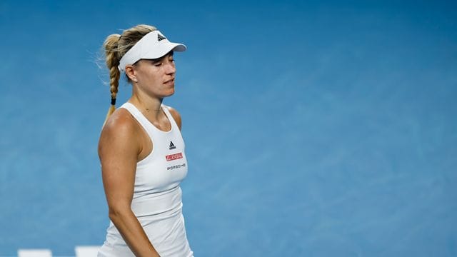 Für Angelique Kerber enden die Australian Open bereits nach dem Erstrundenmatch gegen die Estin Kaia Kanepi. Für Angelique Kerber enden die Australian Open bereits nach dem Erstrundenmatch gegen die Estin Kaia Kanepi.