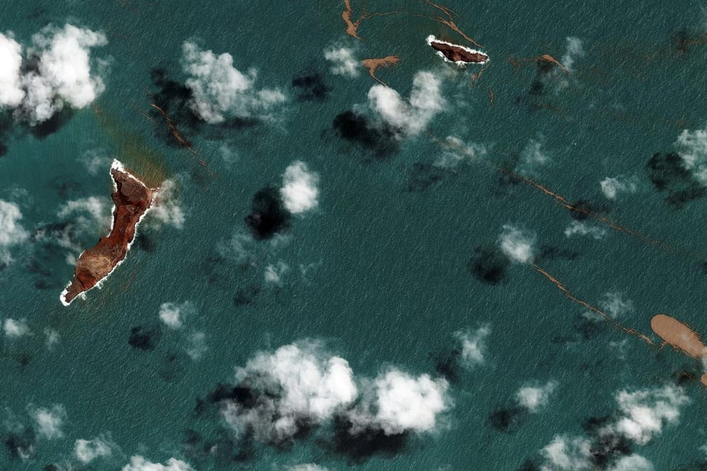 Satellitenbild: Zu sehen ist der Hunga Tonga-Hunga Ha'apai nach dem Ausbruch.