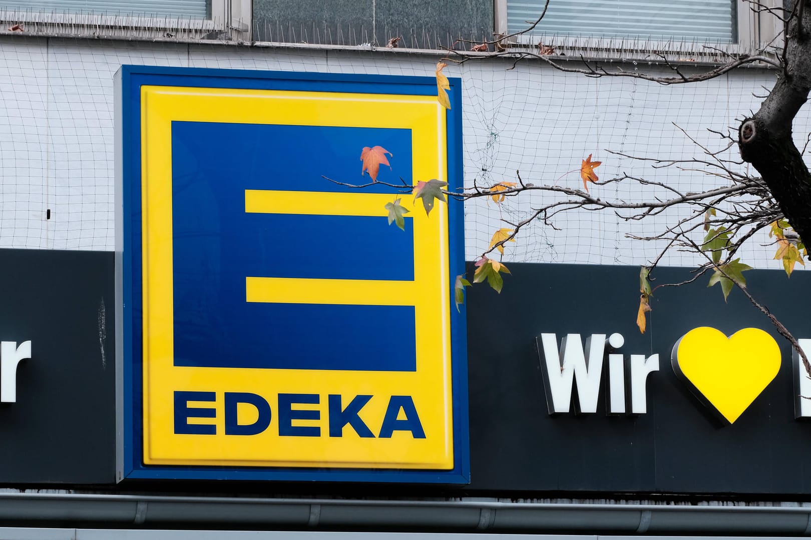 Edeka: Die Supermarktkette musste Saft der Marke Albi aus dem Sortiment nehmen.