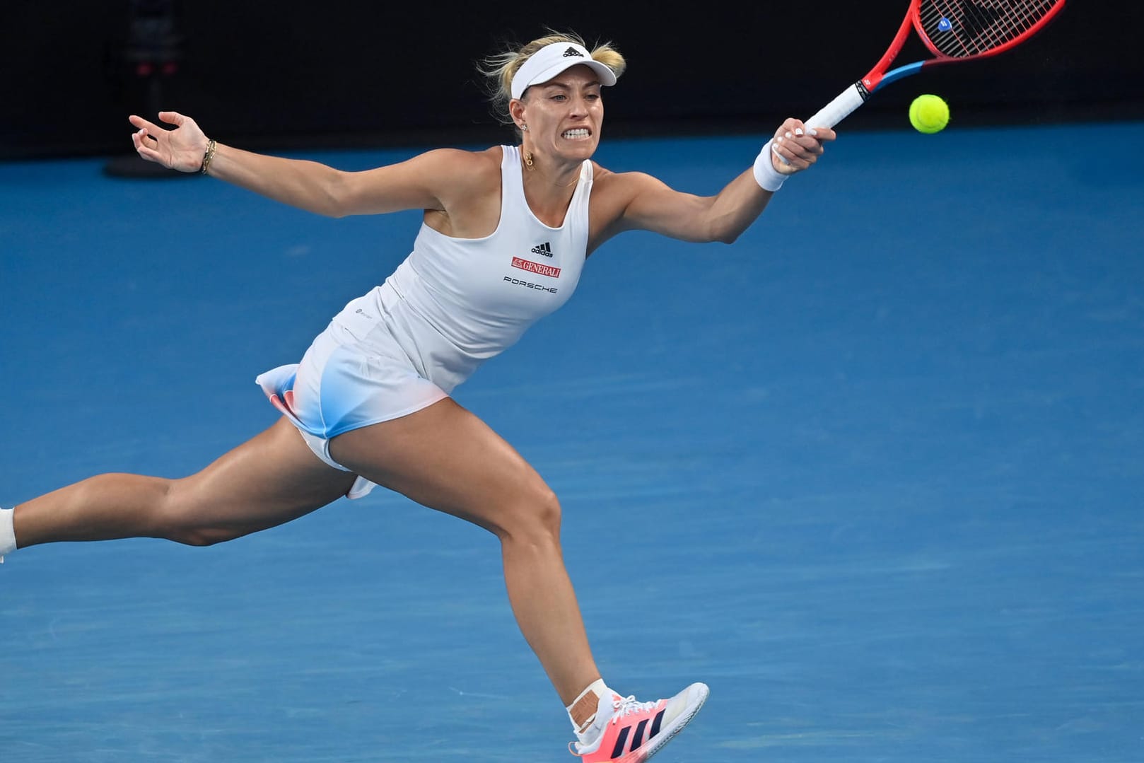 Enttäuschender Jahresstart: Angelique Kerber bei ihrer Erstrunden-Niederlage gegen die Estin Kaia Kanepi in Melbourne.