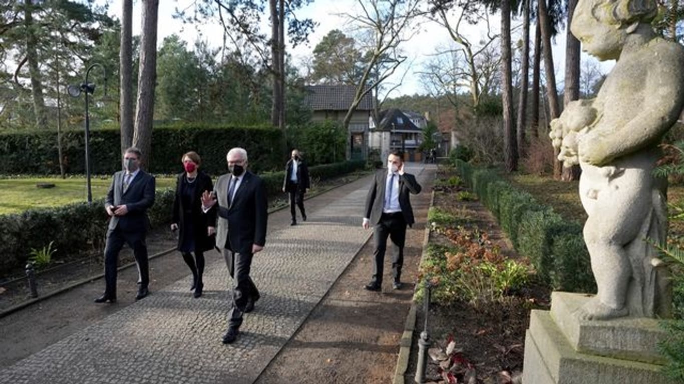 Bundespräsident Steinmeier besucht Gedenkstätte