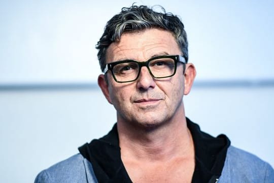 Schauspieler Hans Sigl ist demnächst bei RTL mit einer Quizshow zu sehen.