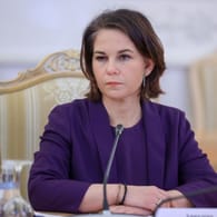 Außenministerin Baerbock bei ihrem Antrittsbesuch in Moskau.