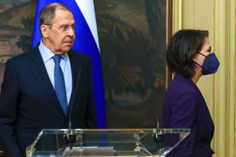 Russlands Außenminister Sergei Lawrow und Annalena Baerbock: Internationale Medien bewerten den ersten Besuch der Grünen-Politikerin in Moskau als positiv.