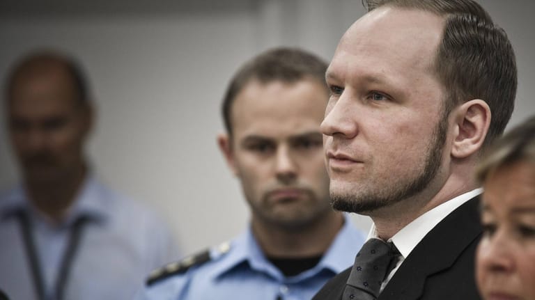 Anders Breivik am Tag seiner Verurteilung 2012: Nun will der Rechtsterrorist vorzeitig aus der Haft entlassen werden.