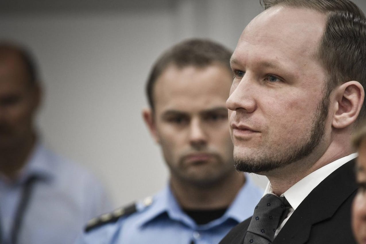 Anders Breivik am Tag seiner Verurteilung 2012: Nun will der Rechtsterrorist vorzeitig aus der Haft entlassen werden.